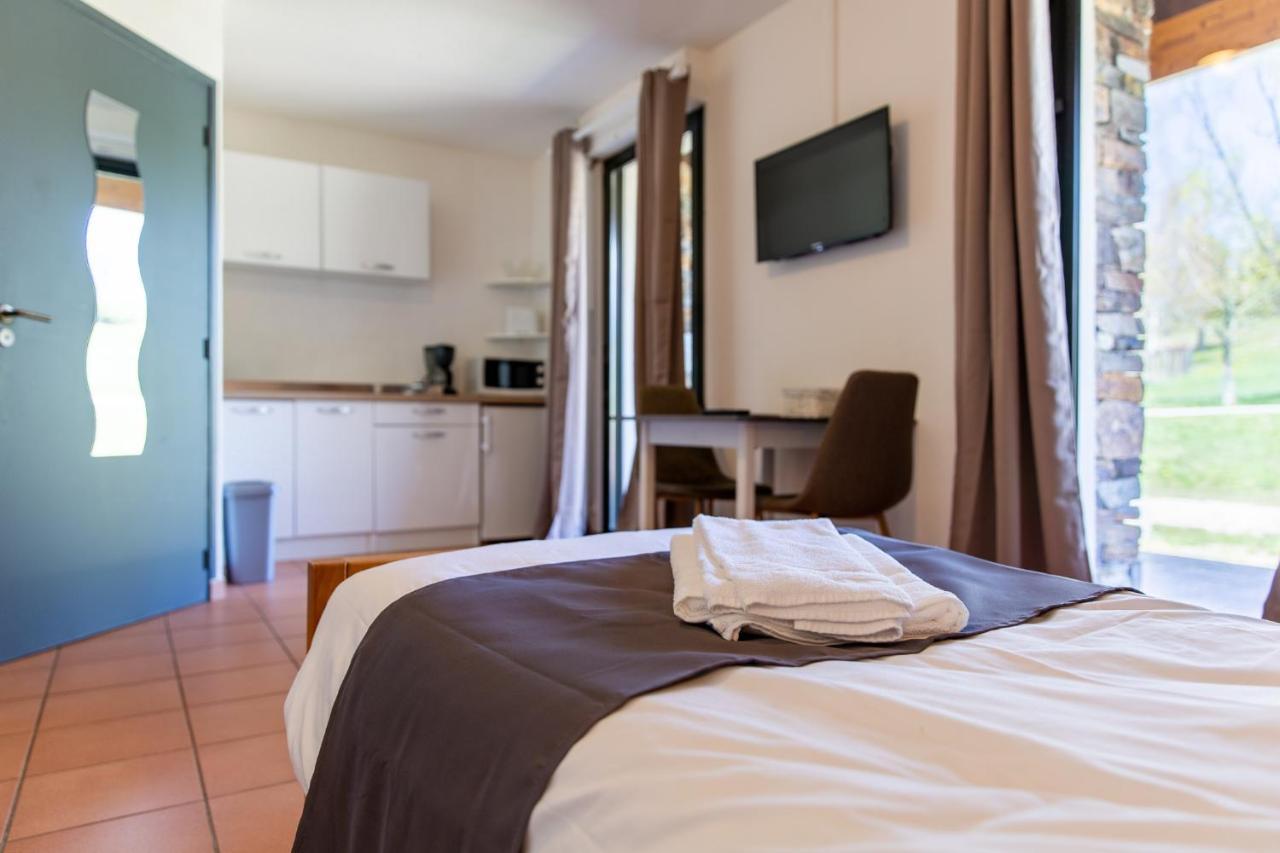 Appart'Hotel Les Lofts Du Grand Lac De Lozere ランゴーニュ エクステリア 写真